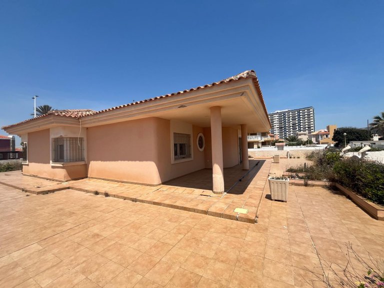 Villa for Sale in Costa Calida La Manga Del Mar Menor, Murcia 2