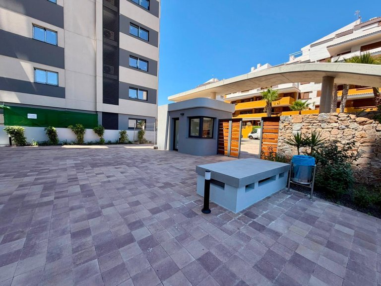Apartment for Sale in Torrevieja, Alicante 33