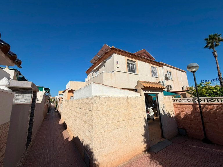 Town House for Sale in Costa Blanca Torrevieja, Alicante 3