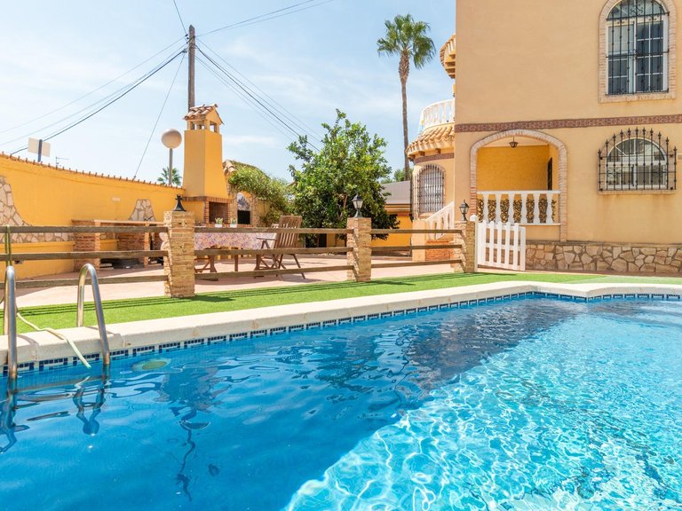 Town House for Sale in Costa Blanca Orihuela Costa, Alicante 1