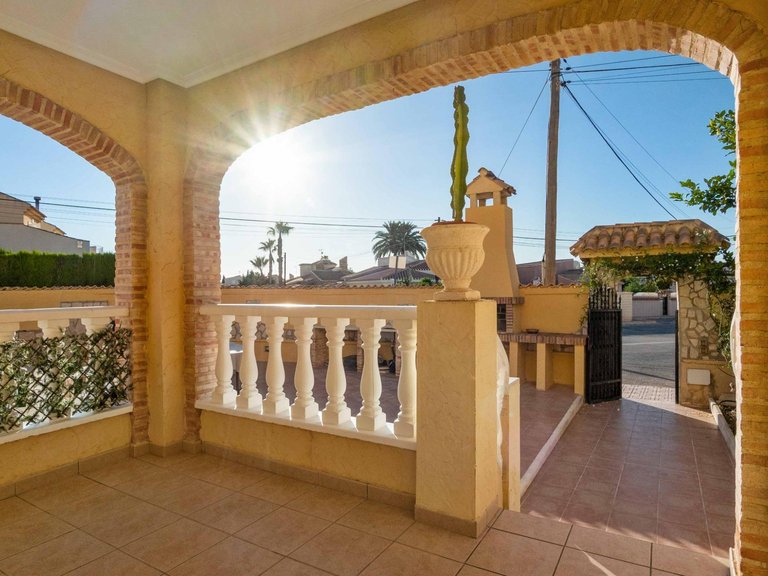 Town House for Sale in Costa Blanca Orihuela Costa, Alicante 5