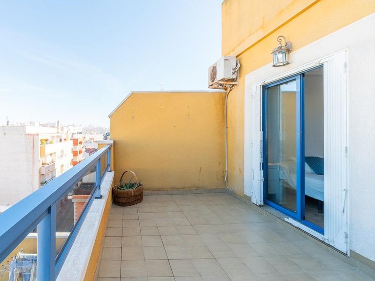 Penthouse for Sale in Torrevieja Centro, Torrevieja, Alicante 3