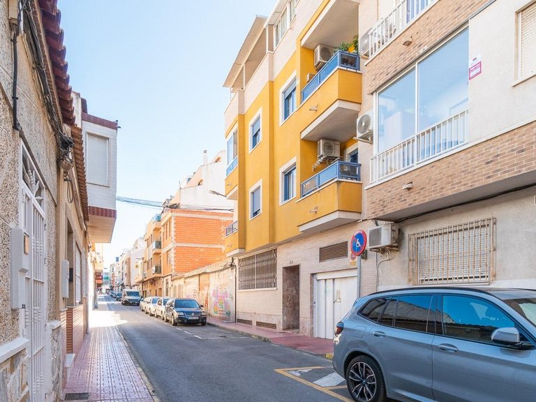 Penthouse for Sale in Torrevieja Centro, Torrevieja, Alicante 36