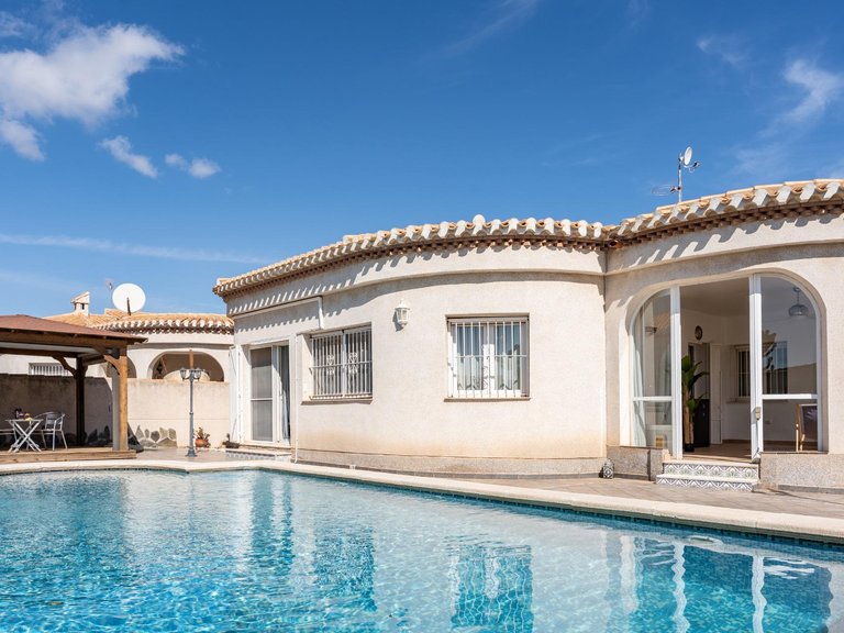 Villa for Sale in Playa Flamenca, Orihuela Costa, Alicante 19