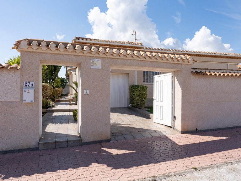 Villa for Sale in Playa Flamenca, Orihuela Costa, Alicante 4