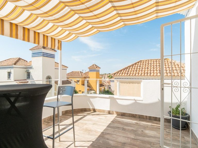 Villa for Sale in San Miguel De Salinas, Alicante 32