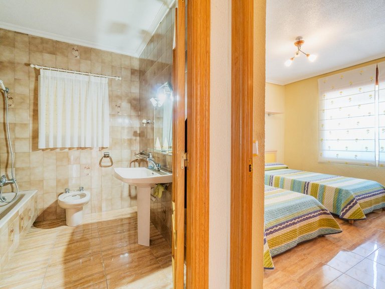 Villa for Sale in San Miguel De Salinas, Alicante 11