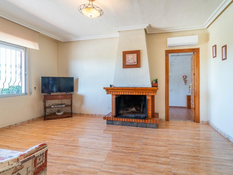 Villa for Sale in San Miguel De Salinas, Alicante 17