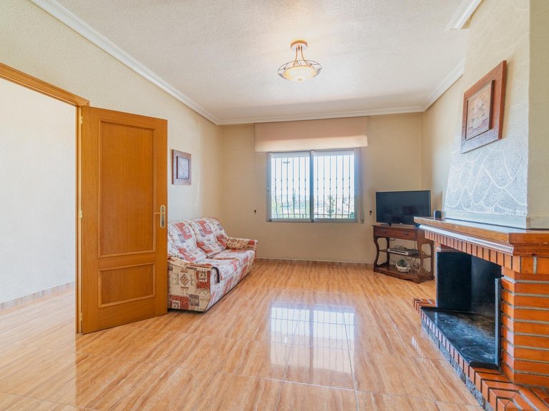 Villa for Sale in San Miguel De Salinas, Alicante 18