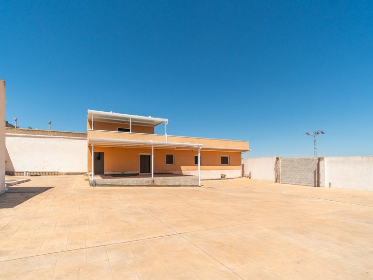 Villa for Sale in San Miguel De Salinas, Alicante 35