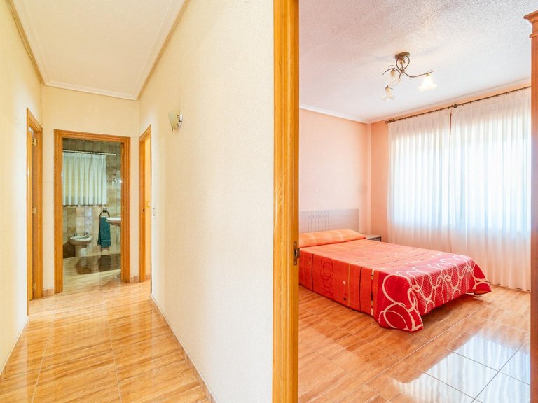 Villa for Sale in San Miguel De Salinas, Alicante 8