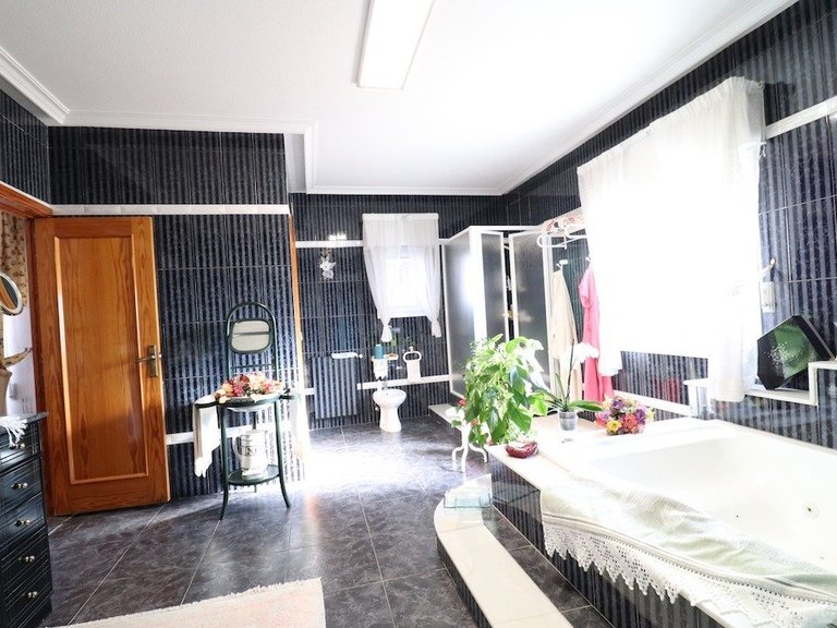 Villa for Sale in Torrevieja, Alicante 18