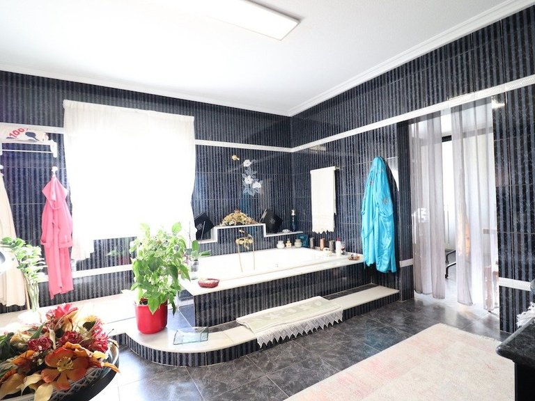 Villa for Sale in Torrevieja, Alicante 19