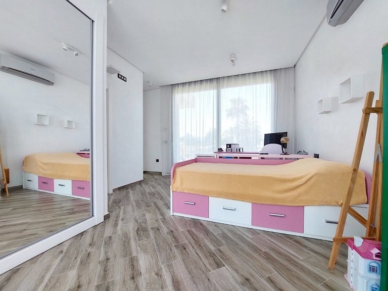 Villa for Sale in Los Angeles, Torrevieja, Alicante 15