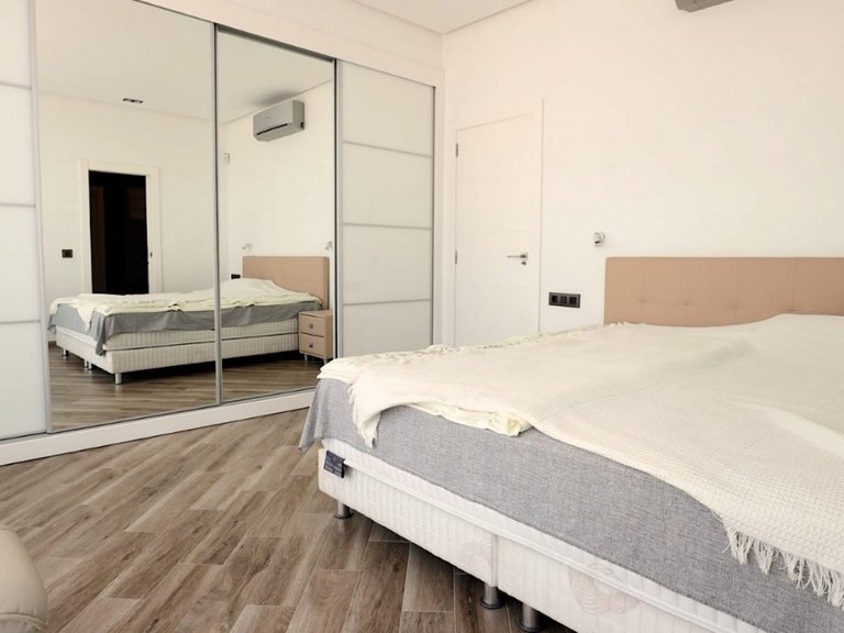 Villa for Sale in Los Angeles, Torrevieja, Alicante 17