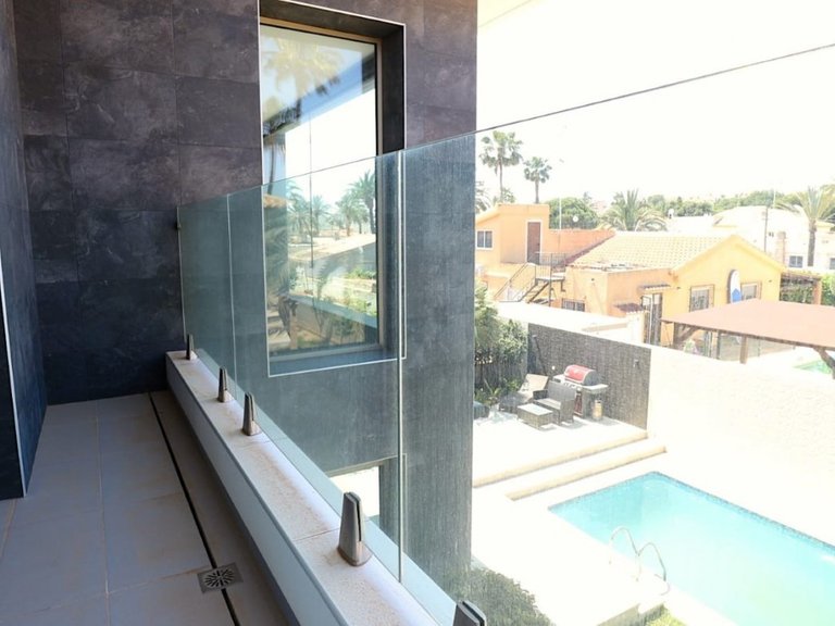 Villa for Sale in Los Angeles, Torrevieja, Alicante 24