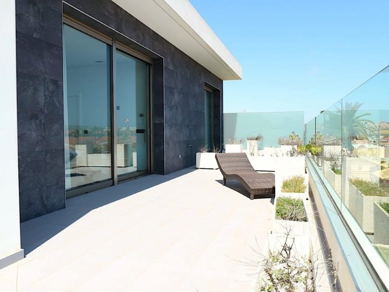 Villa for Sale in Los Angeles, Torrevieja, Alicante 4