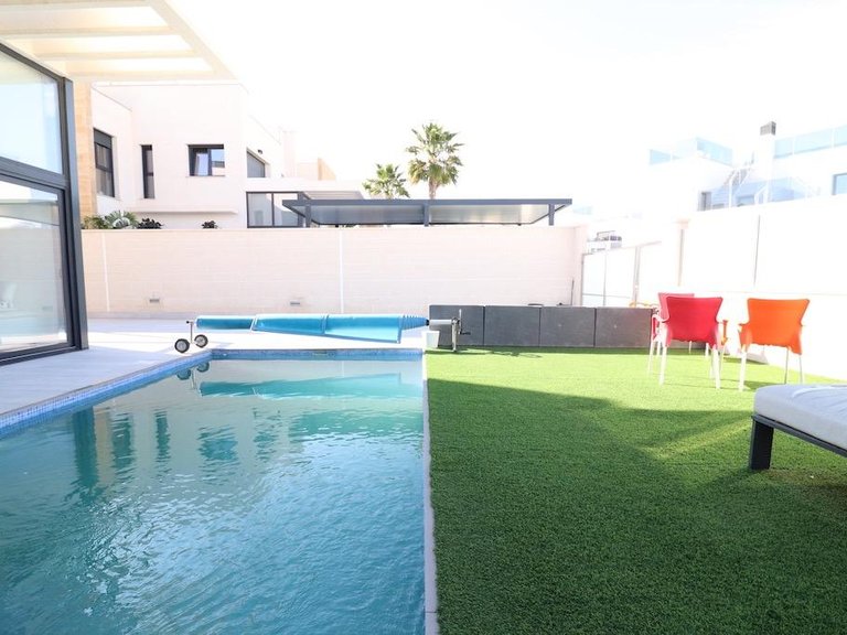 Villa for Sale in Costa Blanca Orihuela Costa, Alicante 3