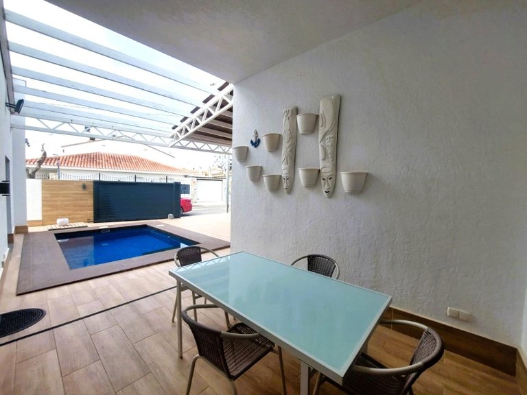 Villa for Sale in Costa Blanca Pilar De La Horadada, Alicante 4