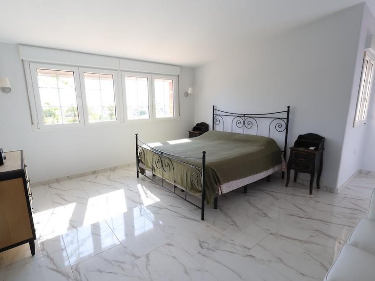 Villa for Sale in Costa Blanca Orihuela Costa, Alicante 15