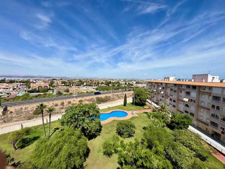 Penthouse for Sale in Torrevieja, Alicante 28