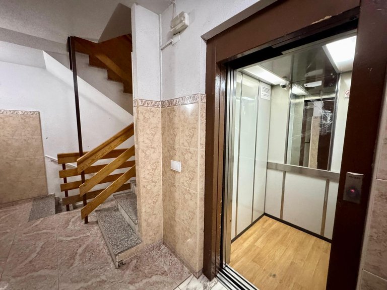 Penthouse for Sale in Torrevieja, Alicante 31