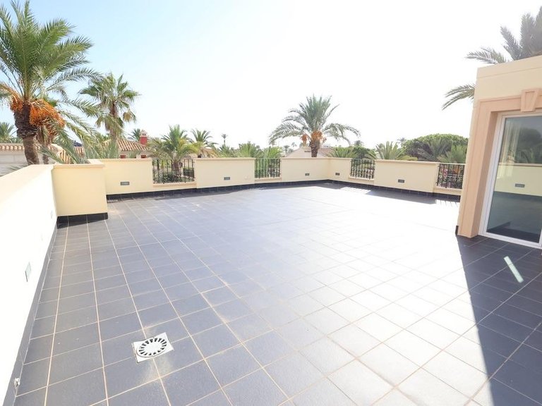 Villa for Sale in Costa Blanca Cabo Roig, Alicante 25