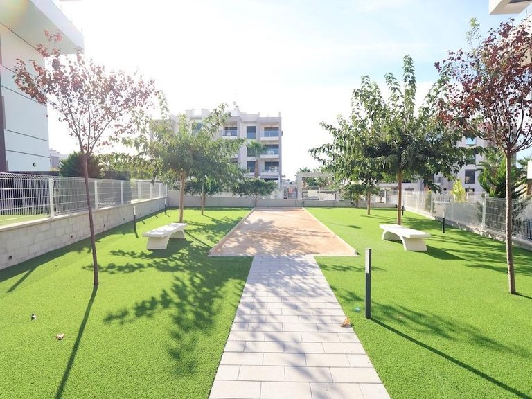 Apartment for Sale in Villamartín, Orihuela Costa, Alicante 20