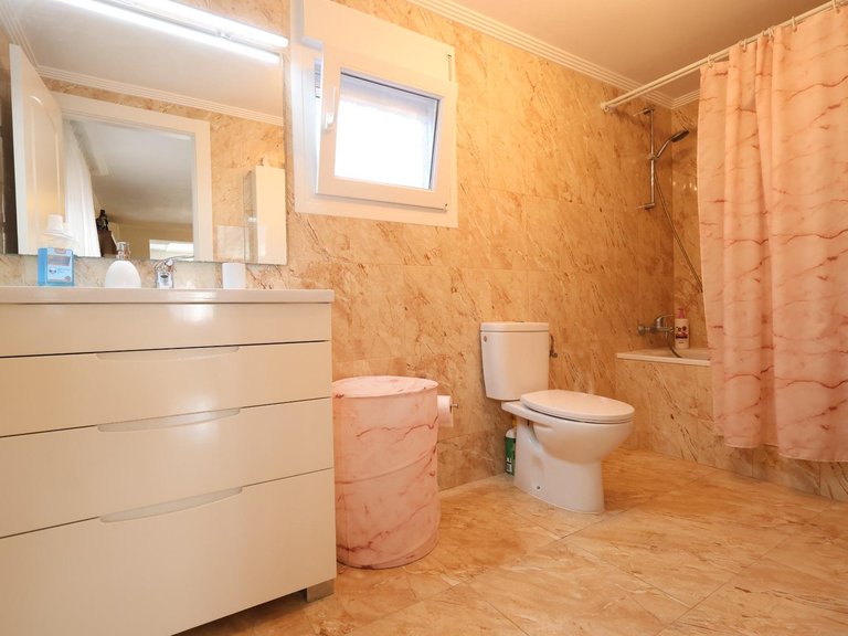 Villa for Sale in Costa Blanca Torrevieja, Alicante 16