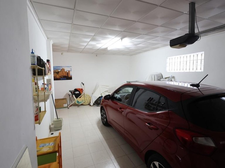 Villa for Sale in Villamartin, Alicante 27