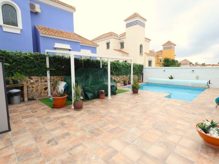 Villa for Sale in Inland San Miguel De Salinas, Alicante 4