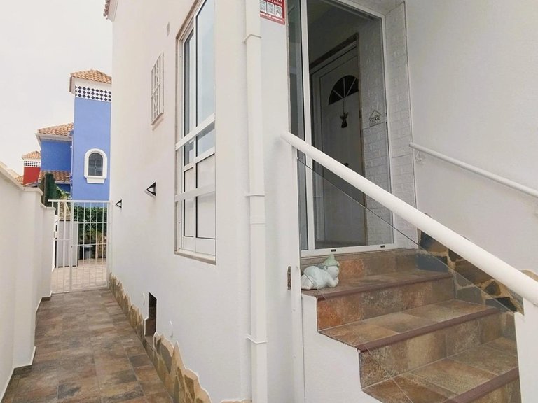 Villa for Sale in Inland San Miguel De Salinas, Alicante 11
