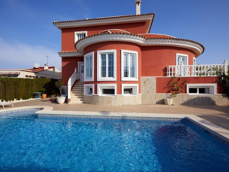 Villa for Sale in Inland Rojales, Alicante 1