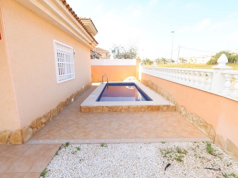 Villa for Sale in Costa Blanca Torrevieja, Alicante 22