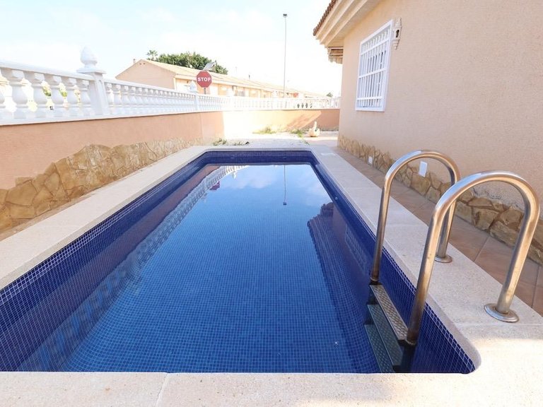 Villa for Sale in Costa Blanca Torrevieja, Alicante 4