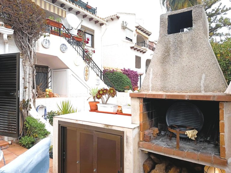 Town House for Sale in Costa Blanca Cabo Roig, Alicante 3