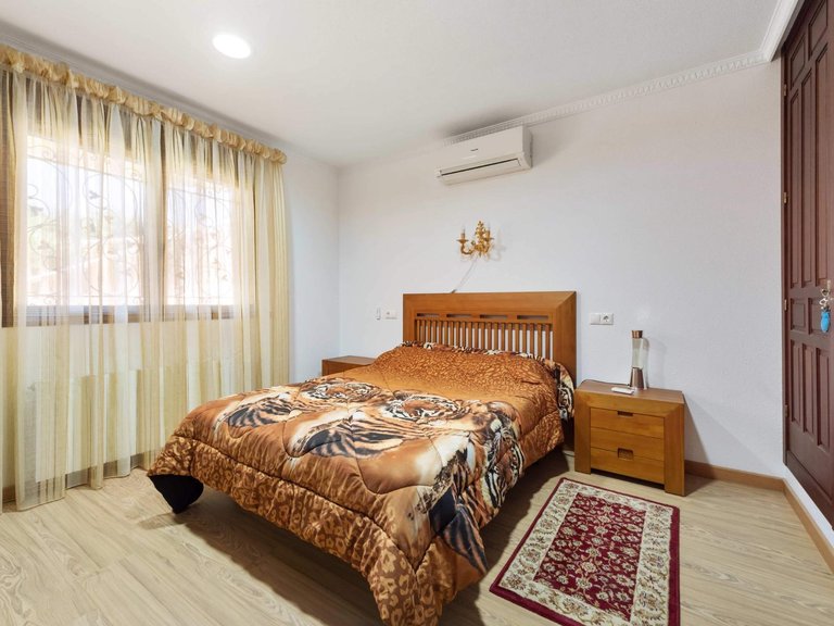 Villa for Sale in Costa Blanca Orihuela Costa, Alicante 19