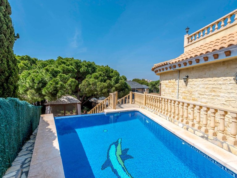 Villa for Sale in Costa Blanca Orihuela Costa, Alicante 29