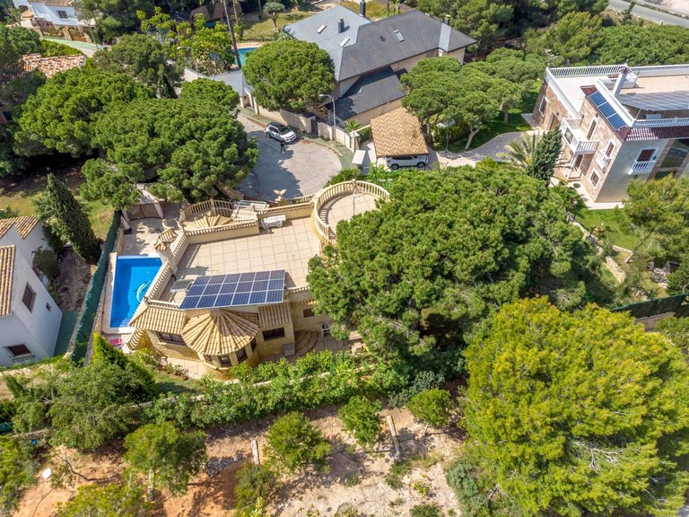 Villa for Sale in Costa Blanca Orihuela Costa, Alicante 35