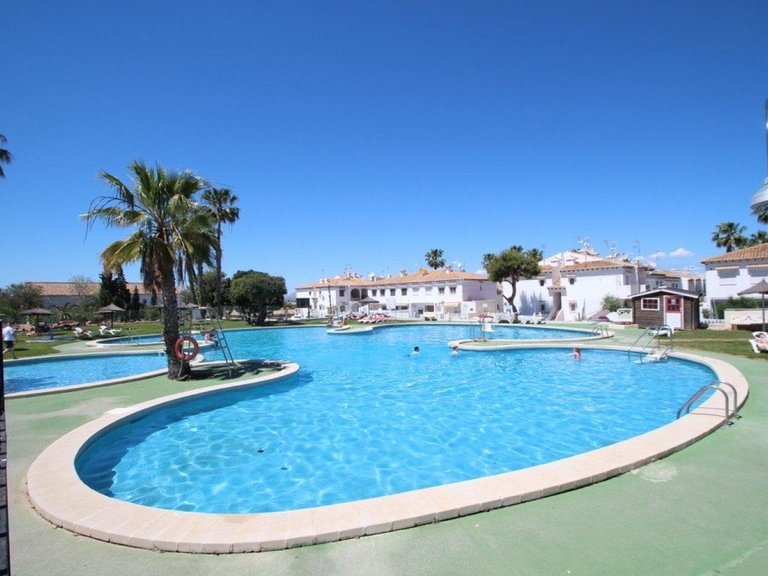 Apartment for Sale in Los Balcones, Alicante 1