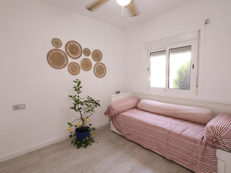 Apartment for Sale in Los Balcones, Alicante 11
