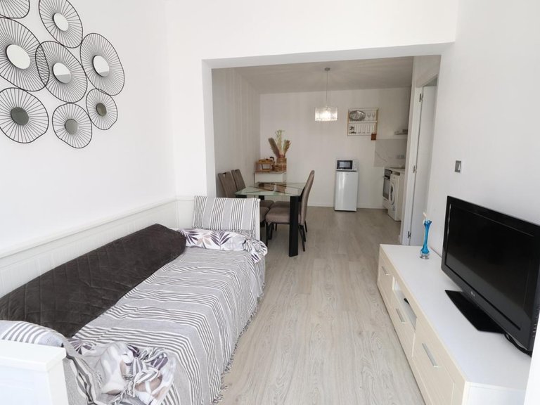 Apartment for Sale in Los Balcones, Alicante 4