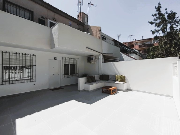 Apartment for Sale in Cabo Roig, Alicante 2