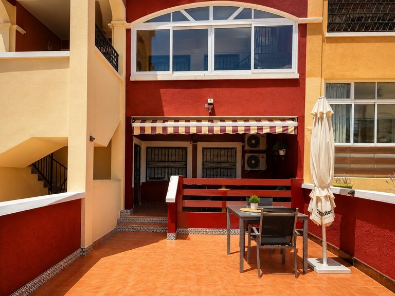Apartment for Sale in Los Altos, Alicante 1