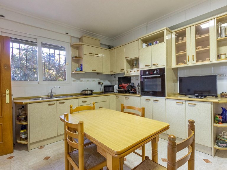 Villa for Sale in Costa Blanca Torrevieja, Alicante 12