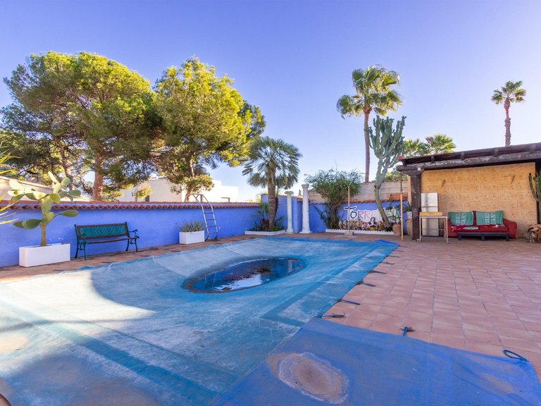 Villa for Sale in Costa Blanca Torrevieja, Alicante 3