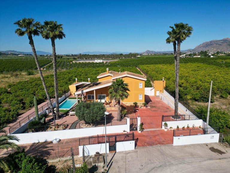 Villa for Sale in Inland Orihuela, Alicante 1