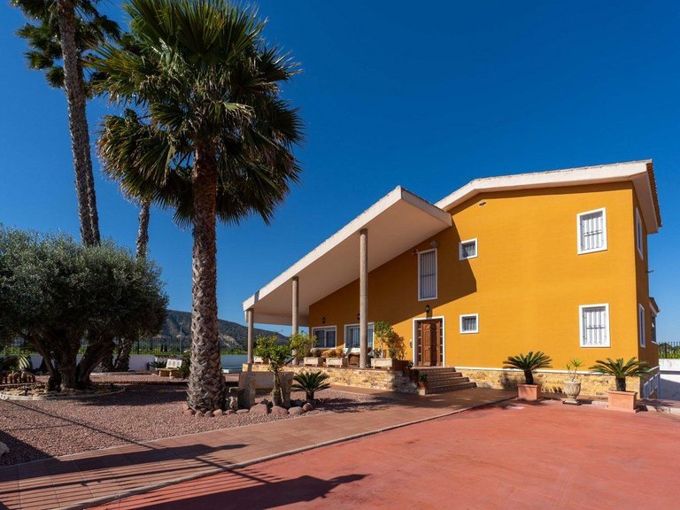 Villa for Sale in Inland Orihuela, Alicante 13