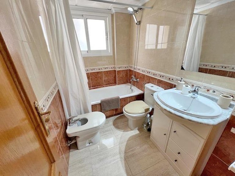 Apartment for Sale in Guardamar Del Segura, Alicante 16