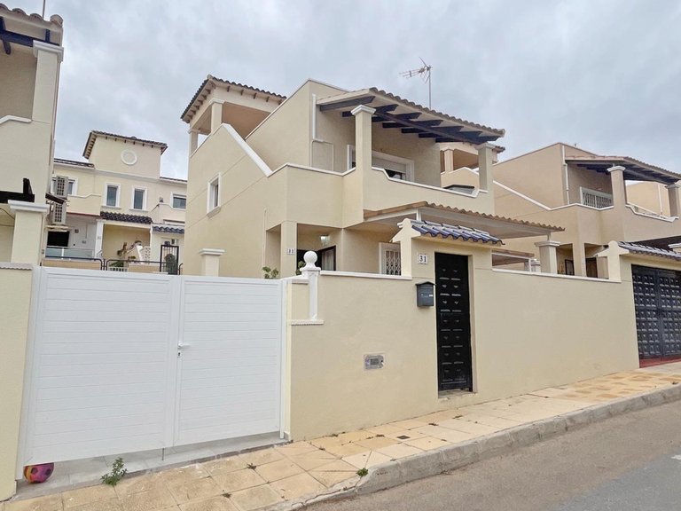 Town House for Sale in Inland San Miguel De Salinas, Alicante 28